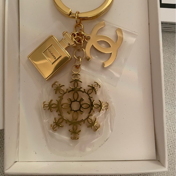Chanel Gold Keychain - Picture 4 of 5